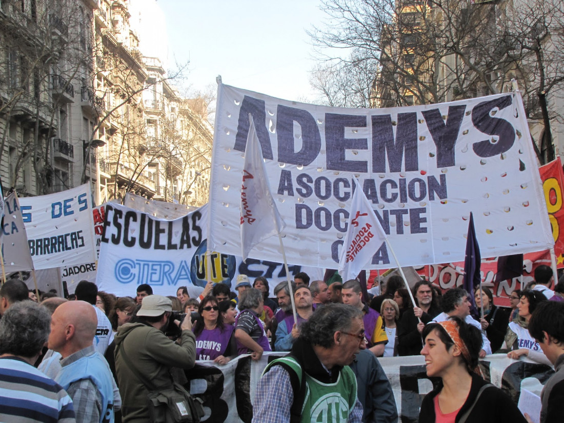 Gremialistas amenazaron con no iniciar las clases en Buenos Aires