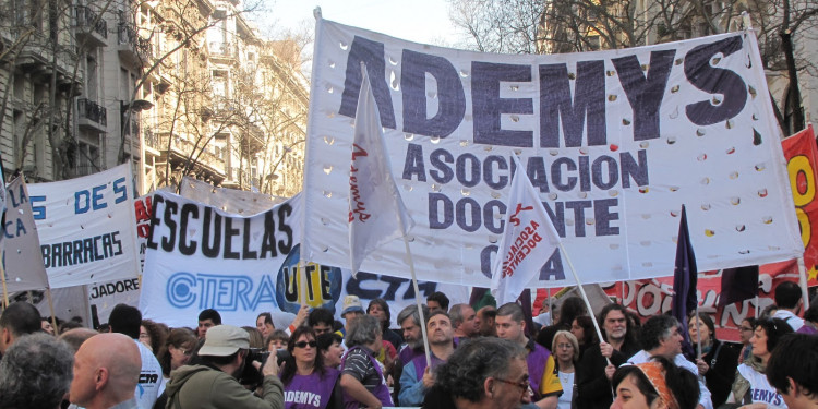 Gremialistas amenazaron con no iniciar las clases en Buenos Aires