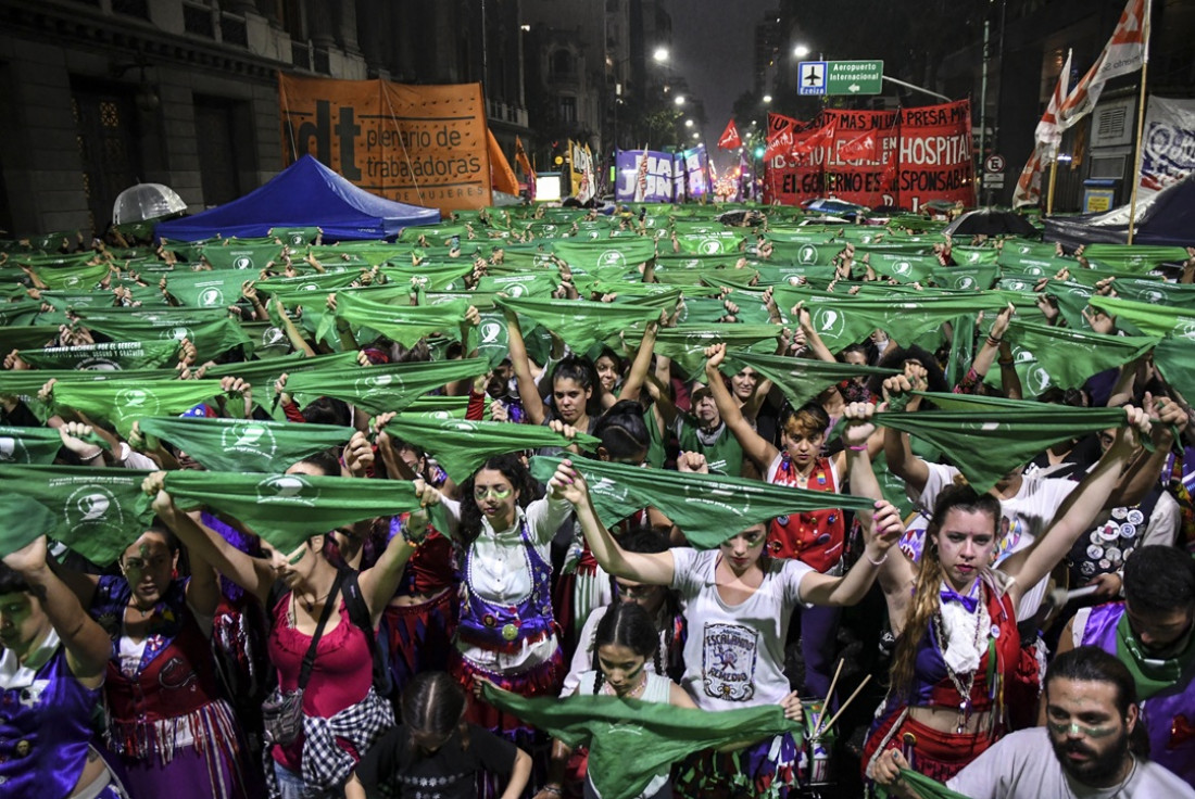 Amnistía advierte el costo de la retirada: la retracción del Estado obstaculiza el acceso al aborto