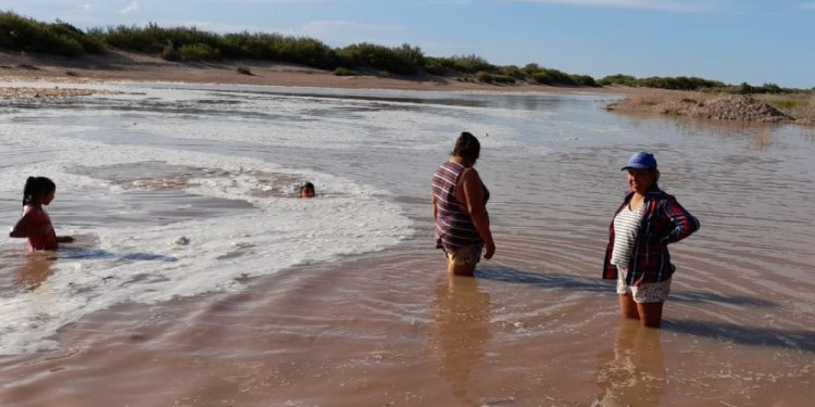 De "la inmensa emoción" a "la incertidumbre": vivir el retorno del agua al secano lavallino 