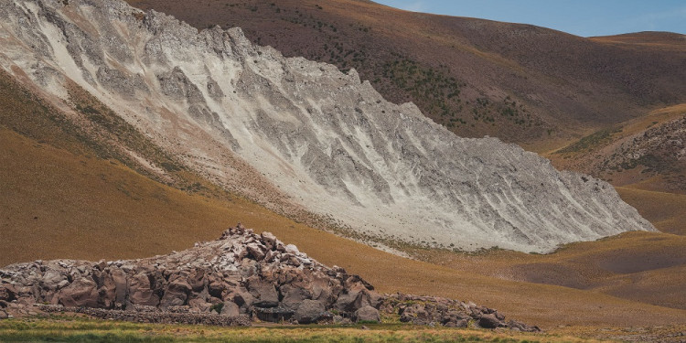 "Lo que la tierra cuenta": un recorrido virtual permite conocer cuatro zonas degradadas de Mendoza