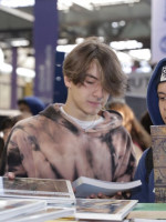 Pasar por la Expo Educativa y llevarse un libro a casa: "Me pareció genial" 
