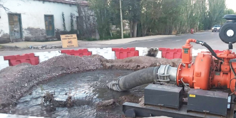 Colapso cloacal: la expansión urbana se sostiene gracias a que otros territorios reciben los residuos