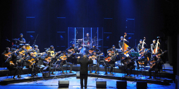 Orquesta de Guitarras Tito Francia se presenta en el Independencia
