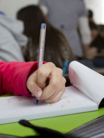 Hubo una concentración en Mendoza contra el cierre de cursos educativos