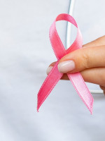 Lucha contra el cáncer de mama: ¿qué es la epigenética y por qué es clave?