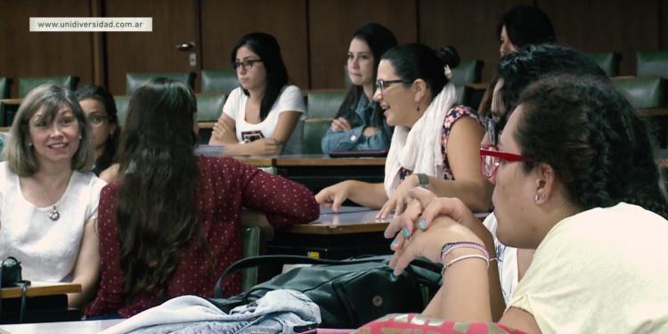 Charla sobre el rol de mujeres en carreras afines a la ingenieria