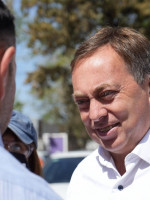 Para el diputado Martín Aveiro, el DNU está planteado para beneficiar a 20 empresarios