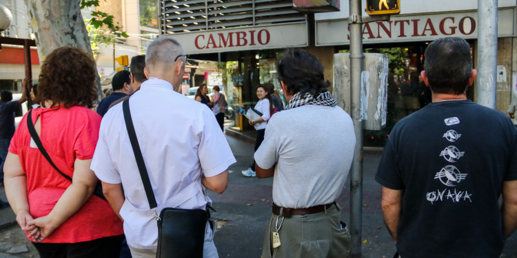 Cómo se vivió en Mendoza la venta "libre" de dólares