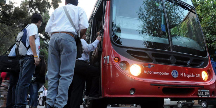 Mema recordó los requisitos para viajar gratis a votar