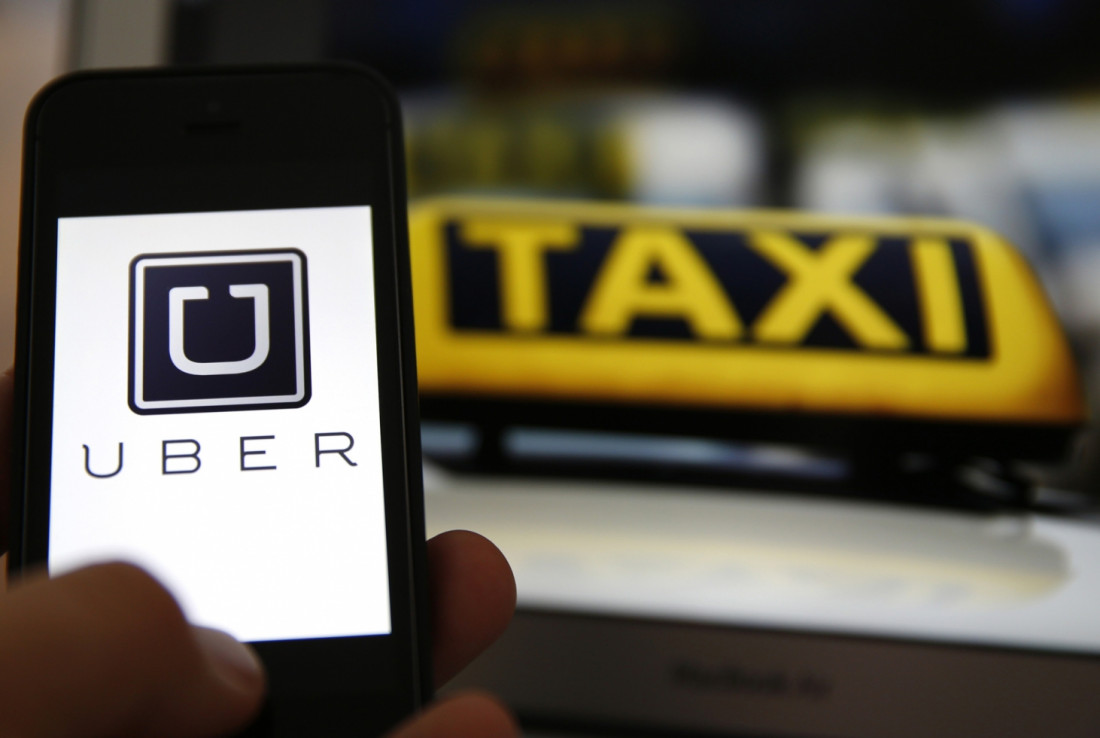 Taxistas impulsarán proyecto de ley para prohibir Uber