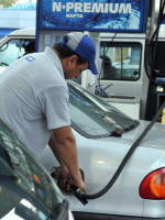 Luego del dólar, le llega el turno a la suba de combustibles