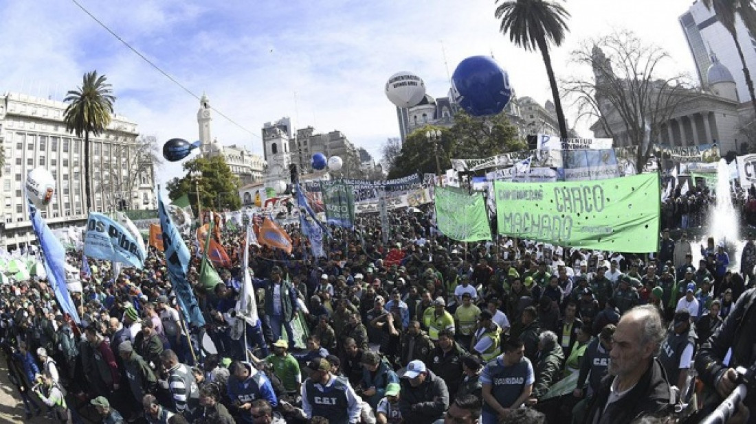 La CGT pospone para un mes la definición del paro