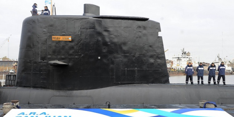 Chile, Reino Unido y EEUU ofrecen buscar al submarino 