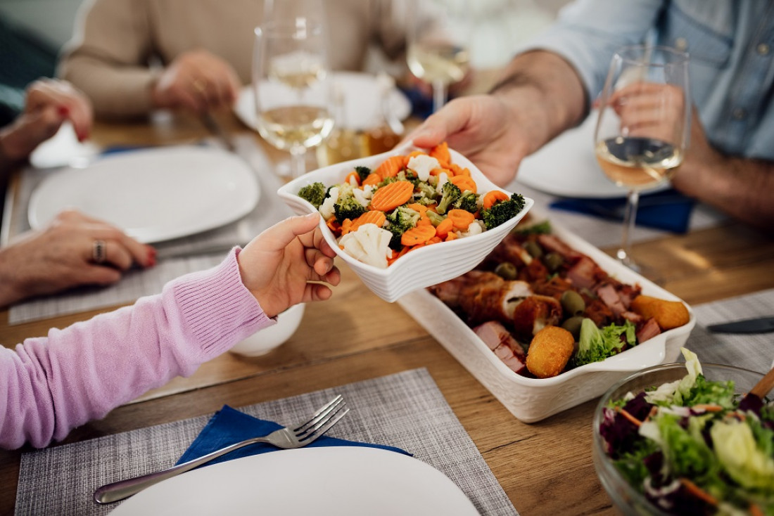 Comer en familia, una estrategia clave para la salud emocional y nutricional de la población infantil