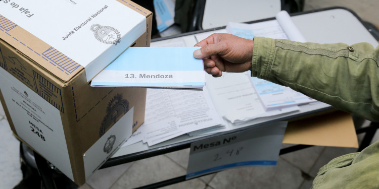 Pasaron las elecciones, creció el ausentismo y quedó una pregunta: "¿por qué ir a votar?"