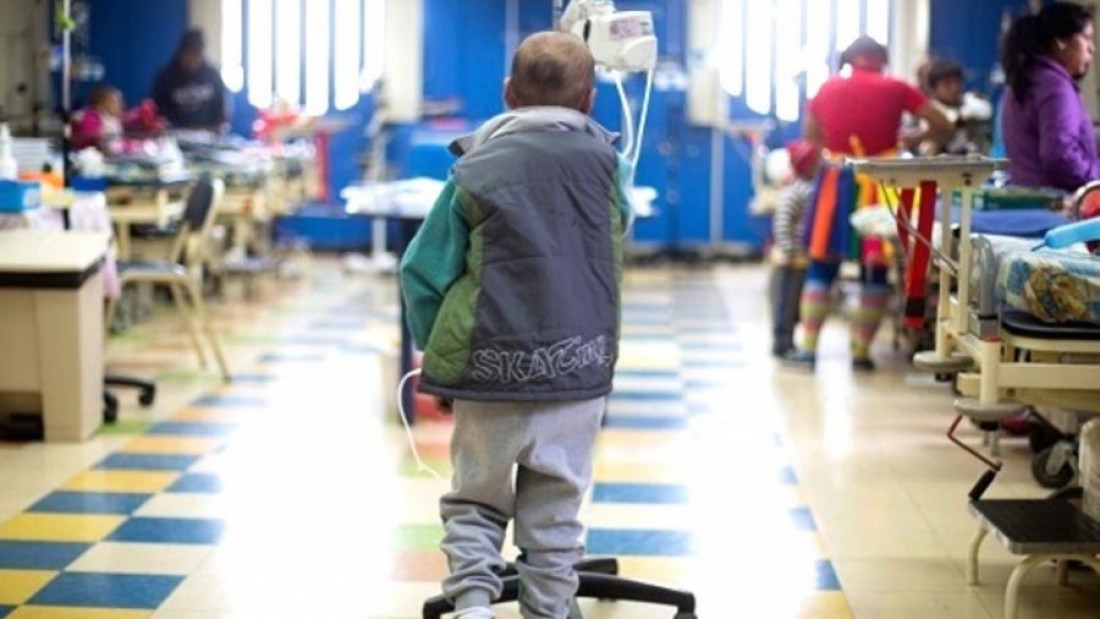 Es obligatoria la cobertura integral de salud para niños, niñas y adolescentes con cáncer