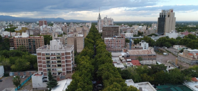 Isla de calor: la Ciudad registra diez grados más que los bordes del Gran Mendoza