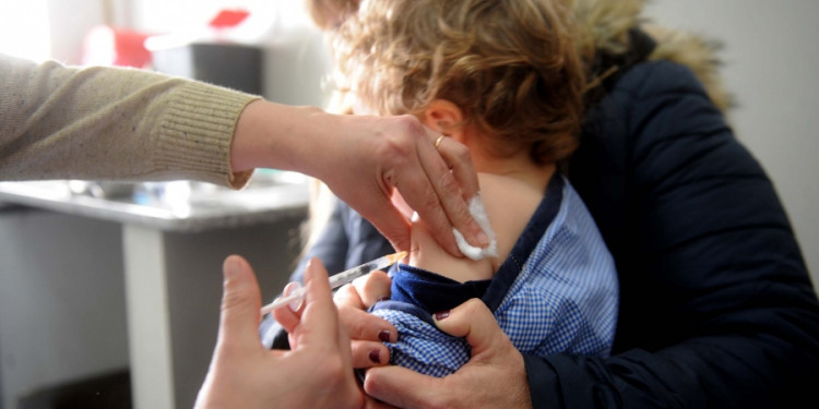 La campaña de vacunación contra el sarampión, rubeola, paperas y polio comenzará el sábado