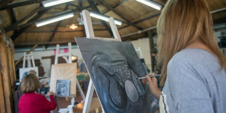 Aulas para el Tiempo Libre: ya se abrieron las inscripciones para más de 100 talleres