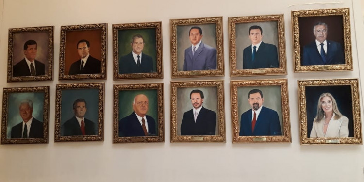 En 2023, los cargos de poder siguen siendo cosa de varones