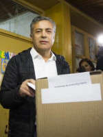 Temprano votó Alfredo Cornejo