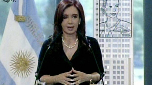 imagen Cristina exhortó a seguir trabajando por la Argentina: "Por ella es por la única que pido" 