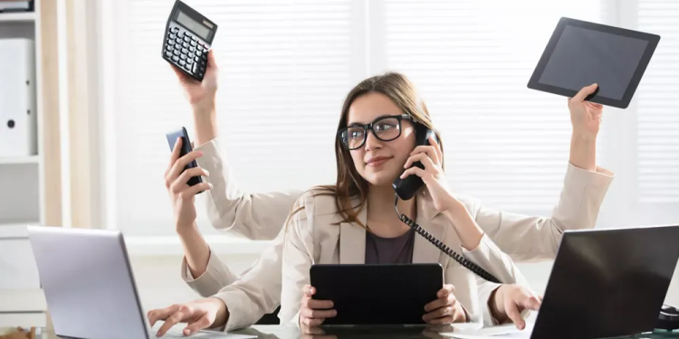 Encuesta sobre Pluriempleo en el Estado: ¿Cuántos trabajos se necesitan para un salario digno?