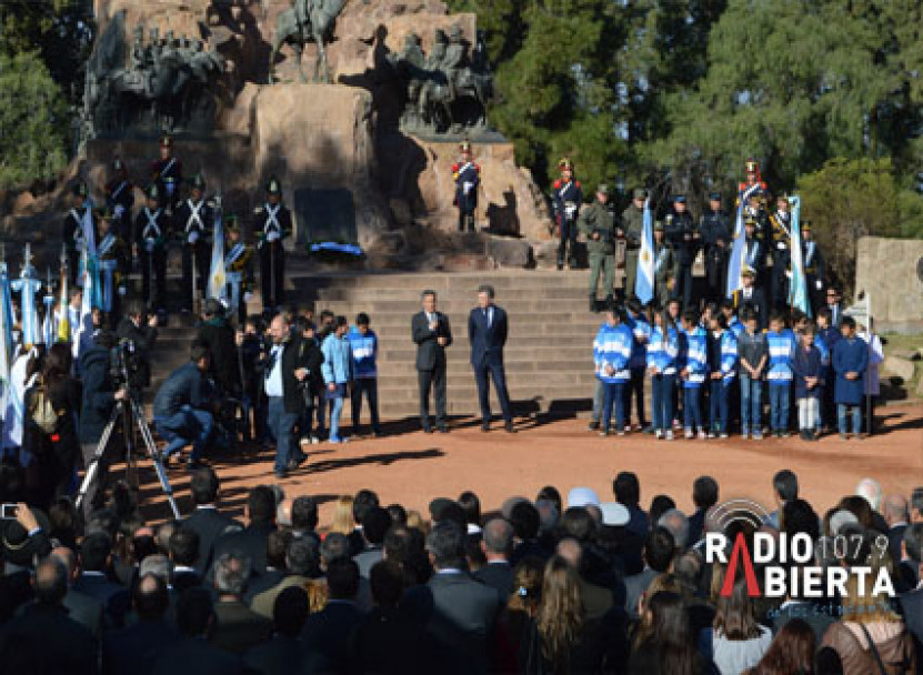 imagen Repaso en imágenes de la visita de Mauricio Macri a Mendoza