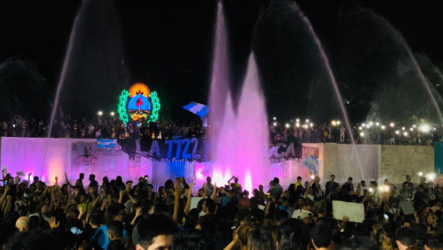 imagen Miles de personas y un solo reclamo a favor de la ley 7722