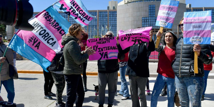 Cáncer de mama en la población trans: ¿hay mayor riesgo por el tratamiento hormonal?