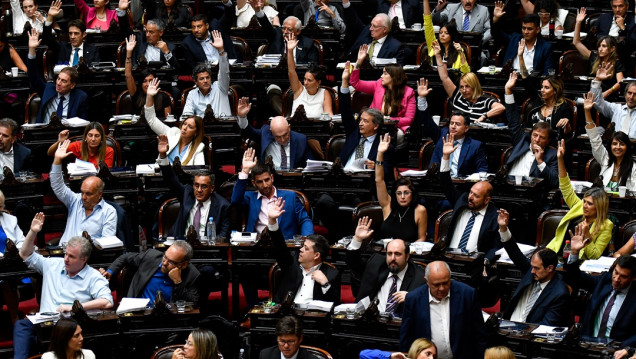 imagen Cómo sigue el proyecto de la ley "Bases" luego del revés en la sesión de Diputados