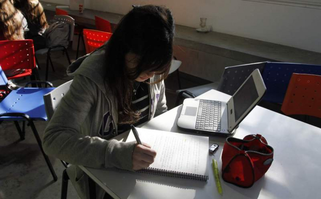 La baja sostenida en la natalidad obliga a repensar la escuela que viene