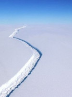 Alerta en la Antártida por inminente fractura de glaciar
