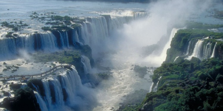 La UNCUYO te invita a conocer las Cataratas del Iguazú