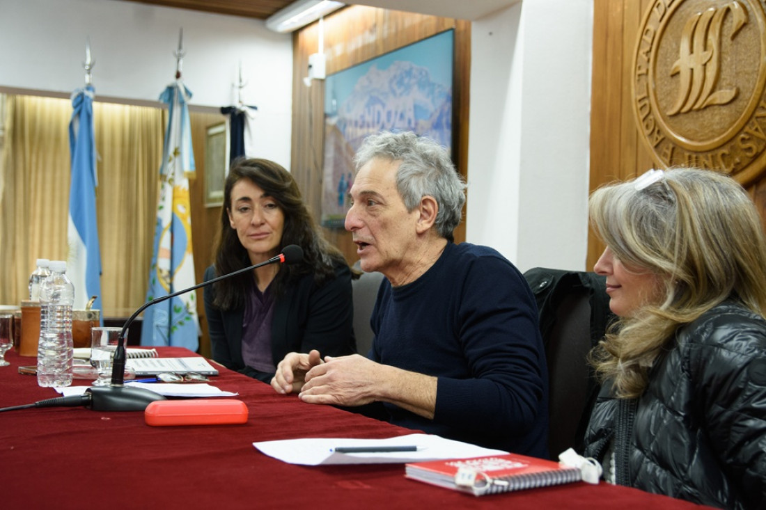 Suicidio: "Este tema no se puede delegar a nadie, debemos incluirnos todos"