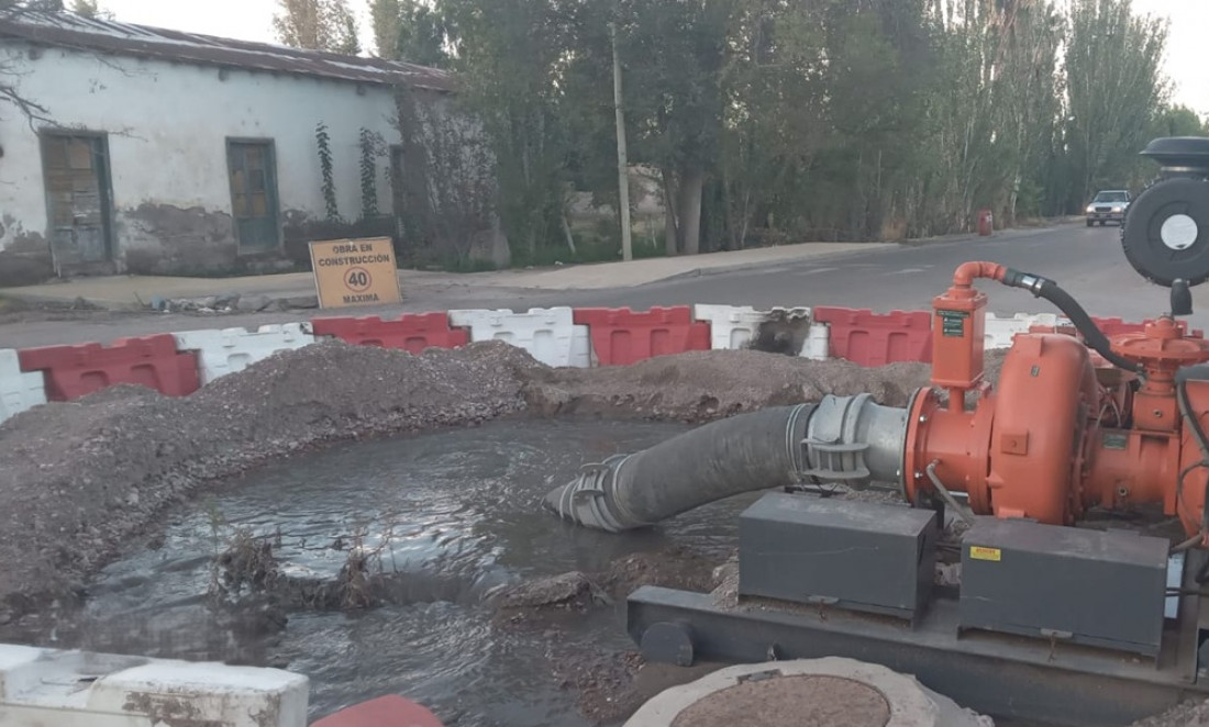 Colapso cloacal: la expansión urbana se sostiene gracias a que otros territorios reciben los residuos