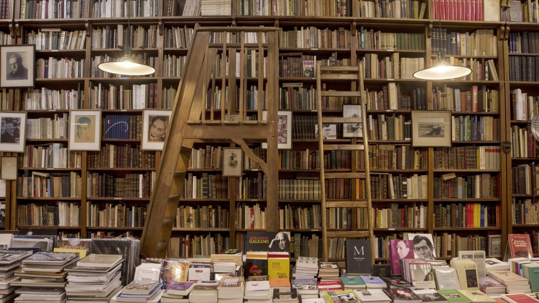Libreros, editores y actores del sector rechazan que se derogue la Ley del Libro