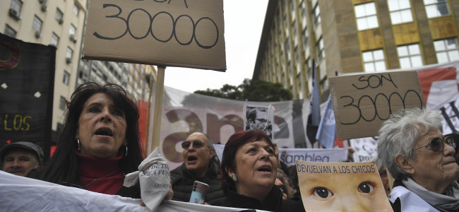 Contra provocaciones, salvar la democracia