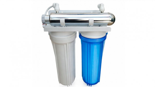 imagen Un equipo del Conicet desarrolla un dispositivo de uso doméstico que remueve micro y nanoplásticos del agua