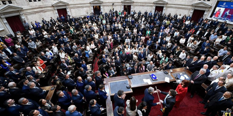 "La ley de DNU favorece a los gobiernos que tienen mayoría"