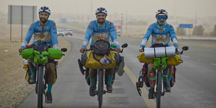 Todo por la Scaloneta y el medio ambiente: cuatro cordobeses viajarán a Qatar en bicicleta