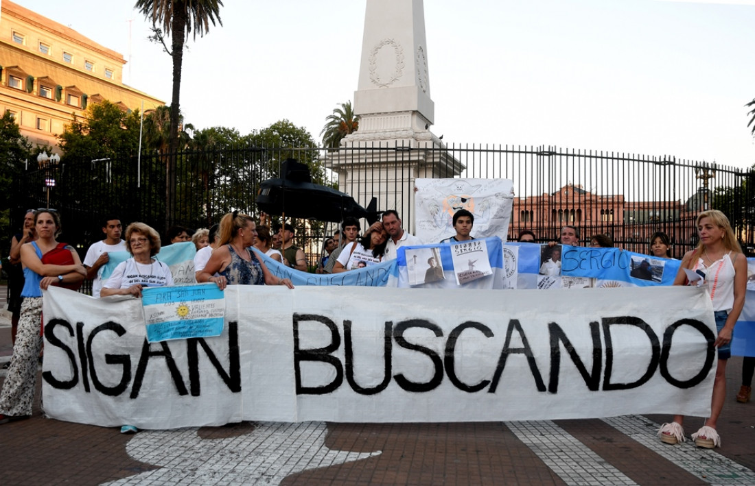 "Sigan buscando", pidieron familiares de los tripulantes del submarino en Plaza de Mayo