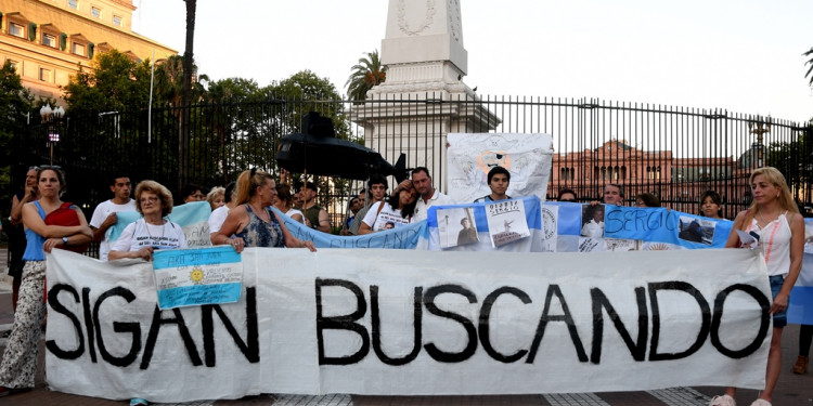 "Sigan buscando", pidieron familiares de los tripulantes del submarino en Plaza de Mayo