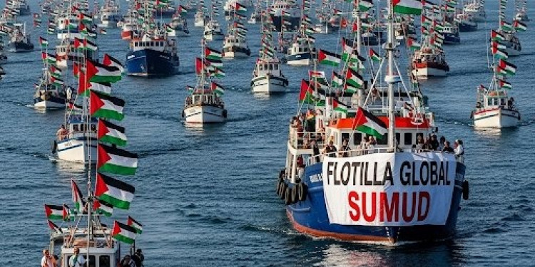La Flotilla de la Libertad navega rumbo a Gaza