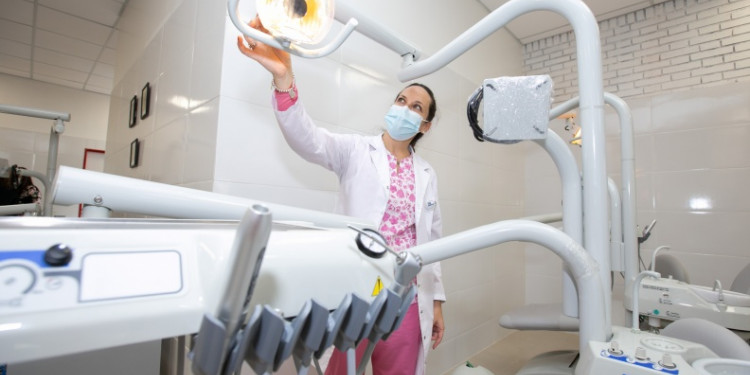 Aumenta la demanda de atención en la Facultad de Odontología