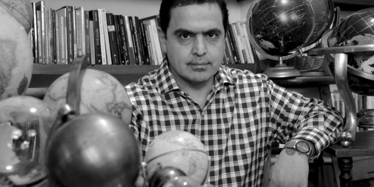 Mariano Saravia presenta Geofútbol, un libro donde se cruzan política y pasión