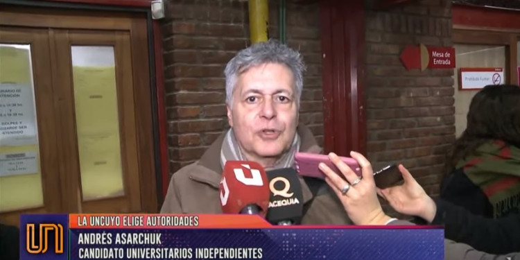 Andrés Asarchuk fue el primer candidato en votar: "Siento un profundo orgullo" 