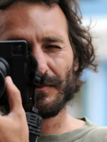 "El propósito de mis fotos es entender la guerra de una forma humana y no a través de números"