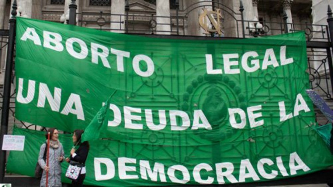 #AbortoLegalYa: un "Tuitazo" y "pañuelazo" por el aborto legal, seguro y gratuito 